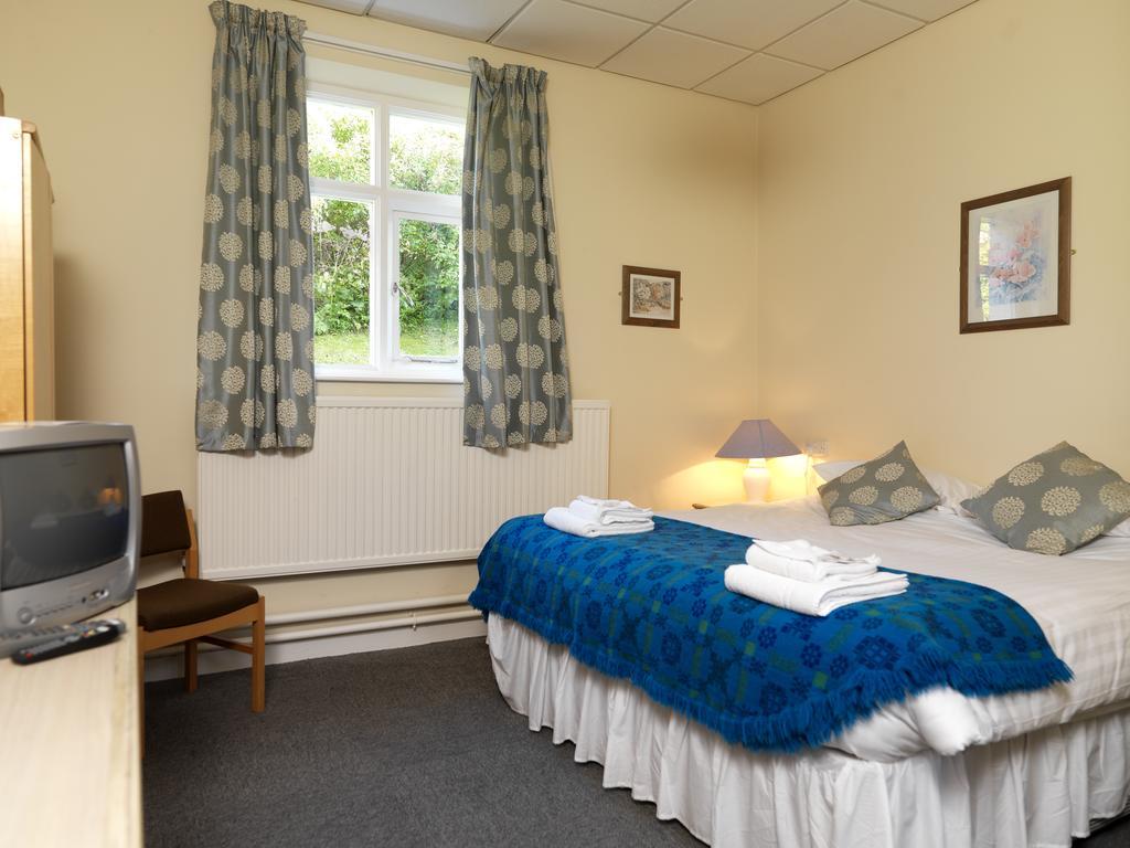 Gregynog Hall Guest House Tregynon Room photo